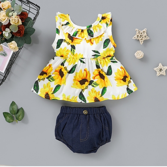 2 piece Sunflower print Top and Denim Short - Picture 2 of 4